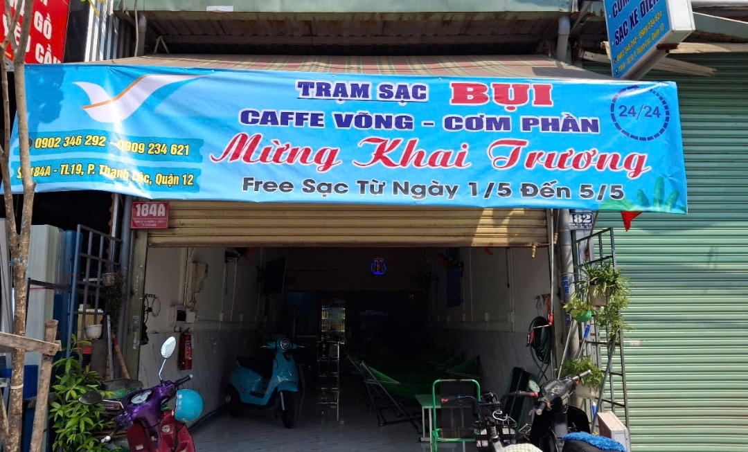 Trạm sạc Bụi